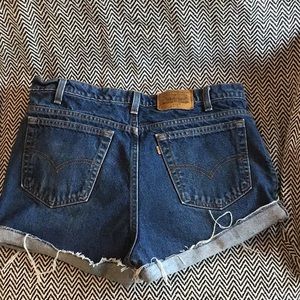 Levi’s vintage cut off shorts size 10